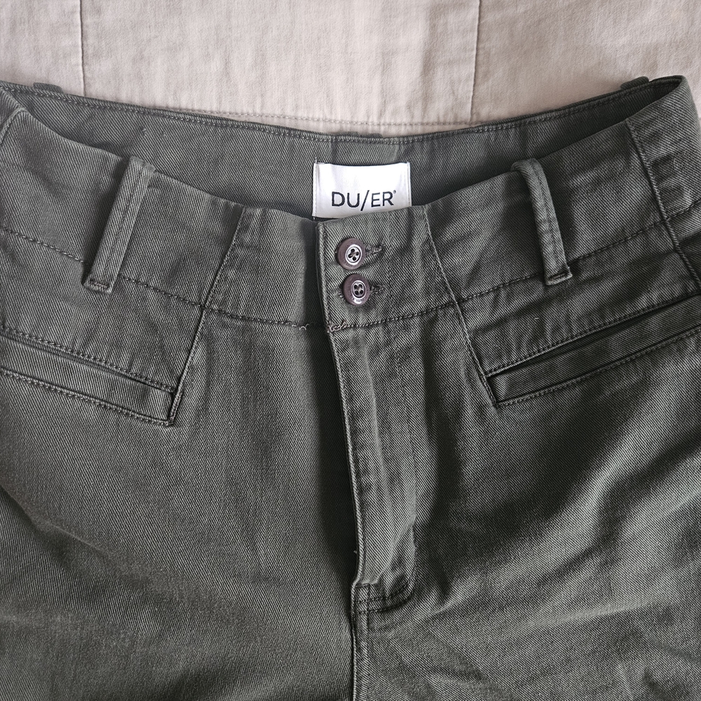 Women's Green Jeans Sz 28